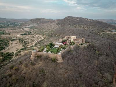 RARE - Ramathra Fort - 02 Nights